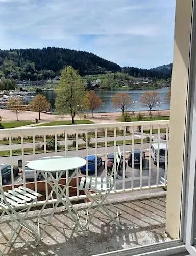 La Parenthese Du Lac